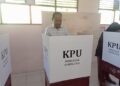 Pj Bupati Maluku Tengah Coblos di TPS 05 